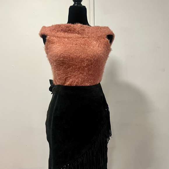 Fuzzy pink off-the-shoulder tank top from Forever 21 - Picture 3 of 5